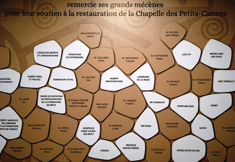 mur des noms mécènes musée Metz