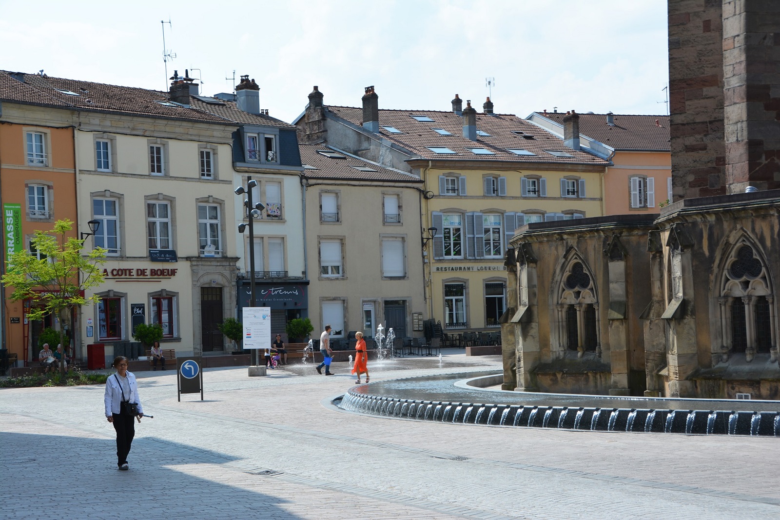 Renovation Des Places De L Atre Et Edmond Henry A Epinal Ble Lorraine