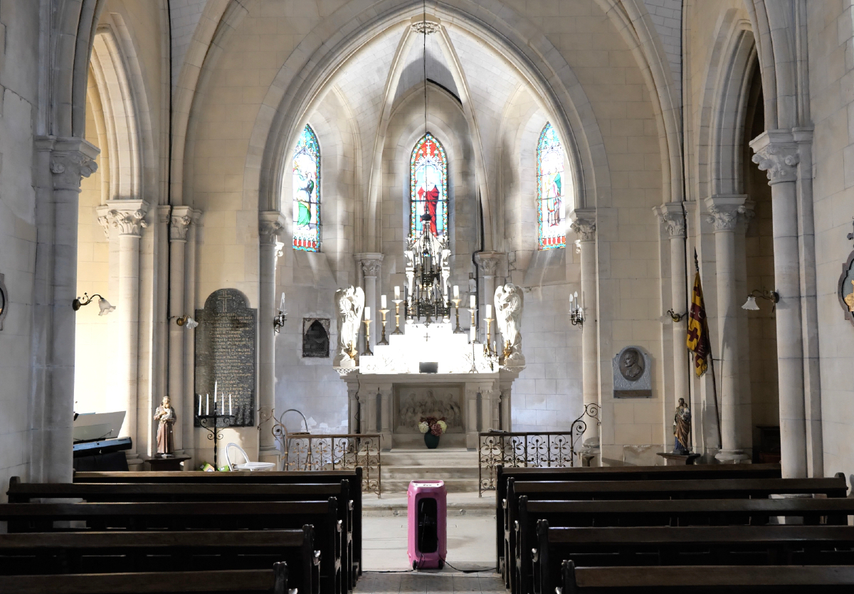 intérieur église Saint-Laurent des Senades